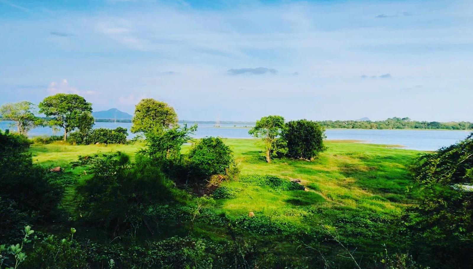 Sisil Villa Anuradhapura Exterior photo